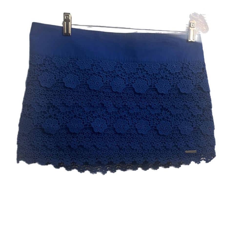 Abercrombie Cobalt Blue Lace Stretch Waist Mini Skirt size Medium girly summer